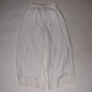 Apt. 9 White Flowey Summer Pants With A Stretchy Waist Size M